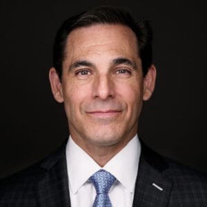 Dr. Luis M. Tumialán, MD